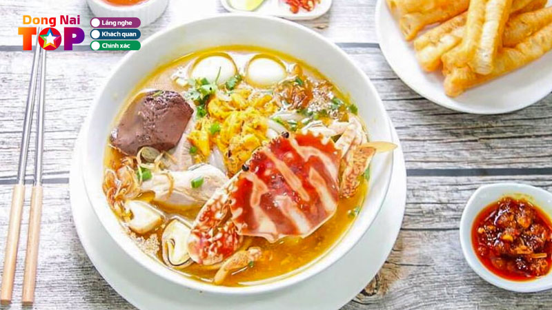 Top-10-quan-banh-canh-ghe-bien-hoa-dong-nai-ngon-quen-loi-ve-dongnaitoplist
